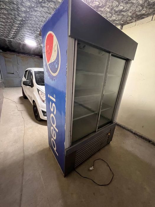 Холодильник магазины стойка