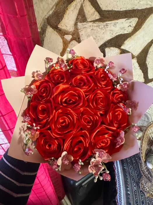 Подаръчни кутийки и  букети