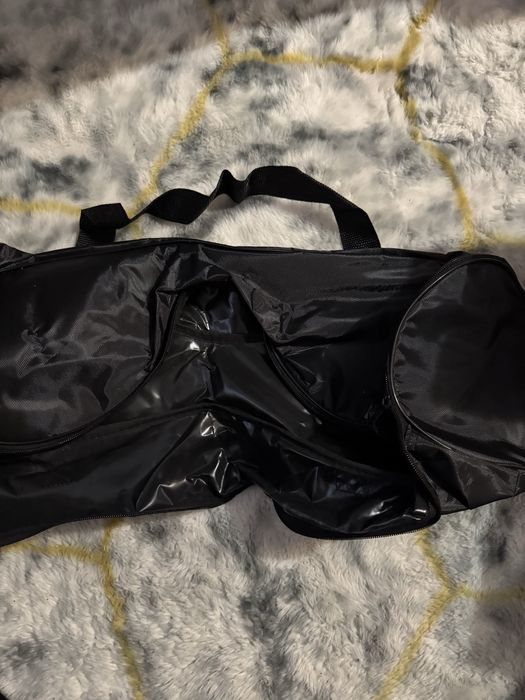 Hoverboard roz cu lumini și bluetooth (boxe încorporate)