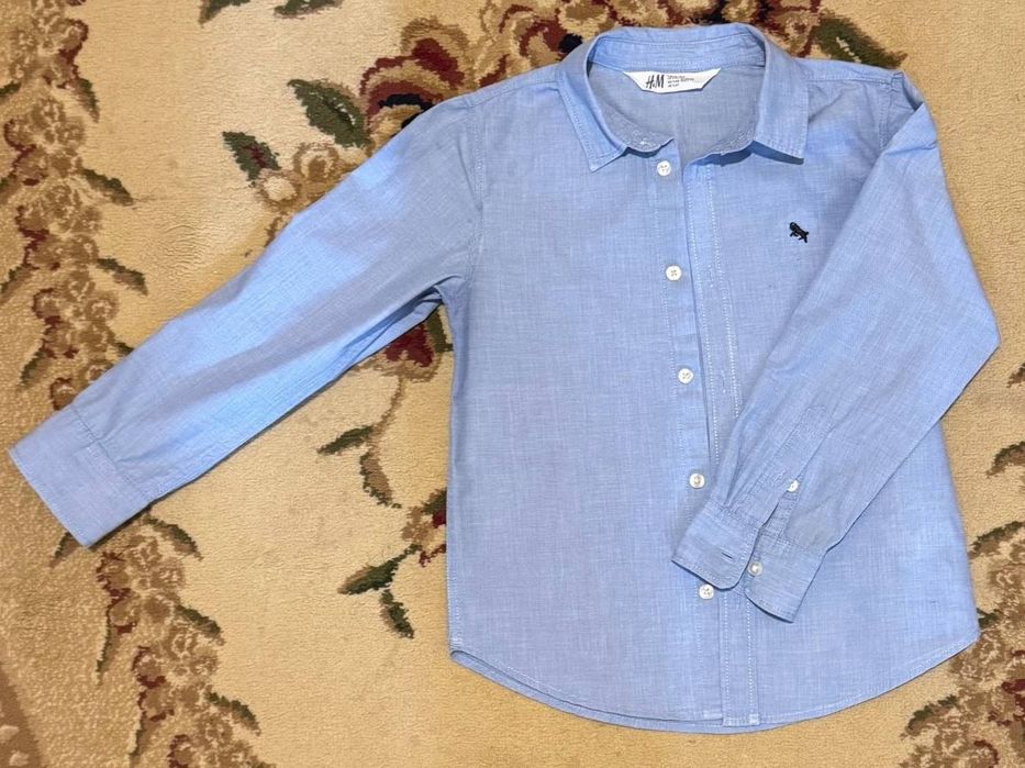 Рубашка на мальчика 5-6 лет на весну и осень в очень хорошем состоянии