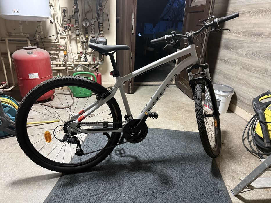 Bicicleta noua ROCKRIDER accesorizata
