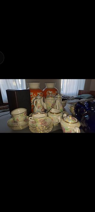 Чайный сервис продаётся