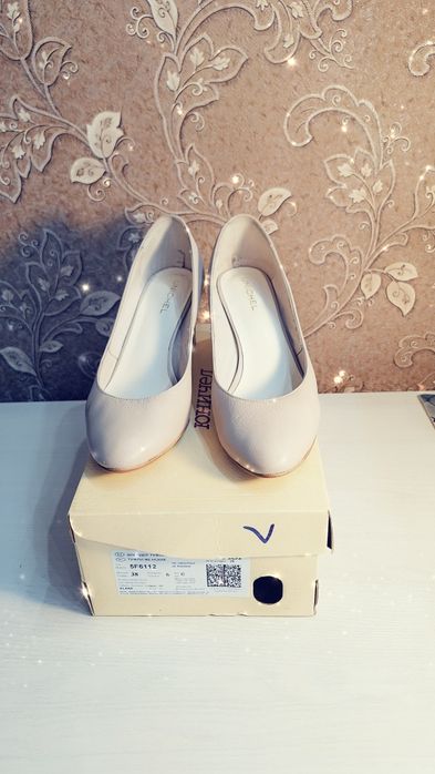 Продам туфли Юничел 38 размер