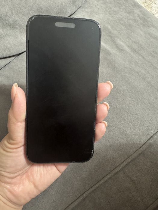 продам айфон 15 про