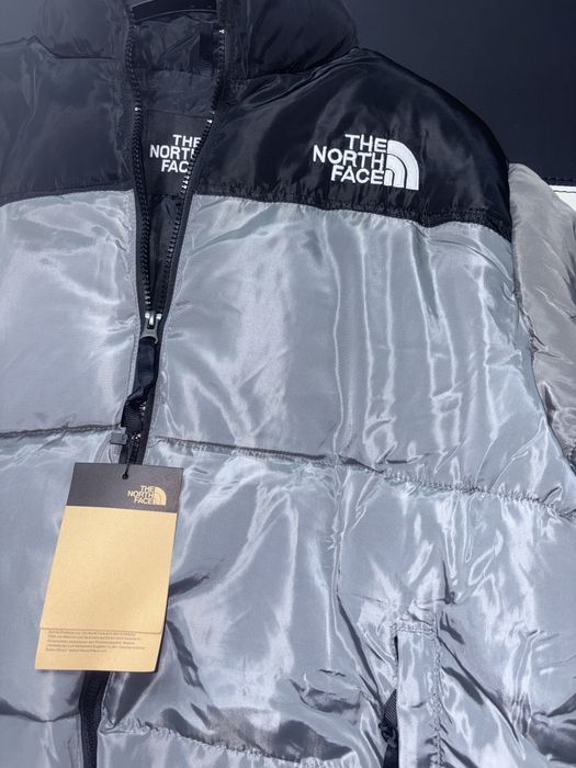 Geacă XL The North Face negru neagră gri alb albă noua new nepurtata