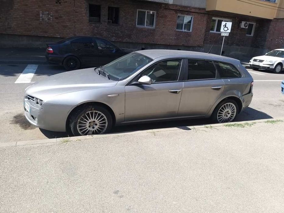 Dezmembrez alfa romeo 159 sportwagon 2.4 jtdm 200 cai cutie automata