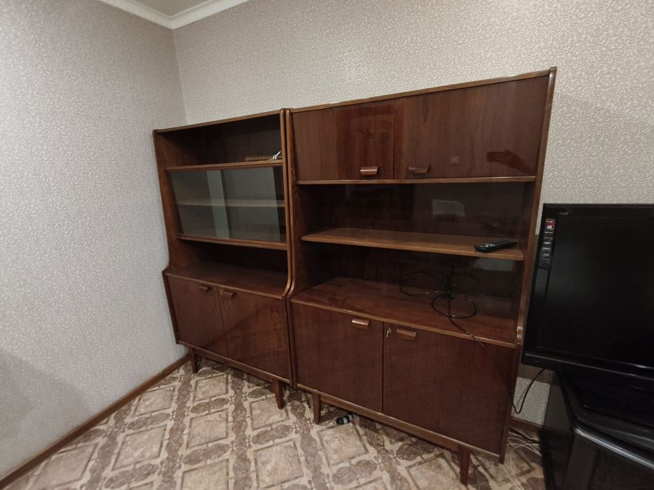 Отдам даром 3 серванта