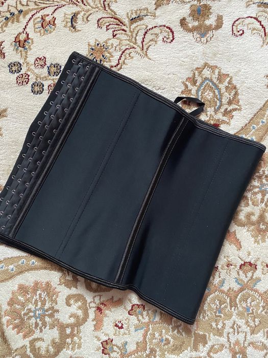 Корсет латексный