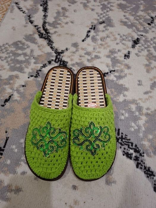 Продам тапычки зрослые женские