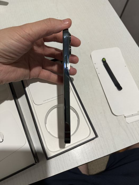 СРОЧНО продаю свой Iphone 13 Pro Max, Alpine Green, 256GB