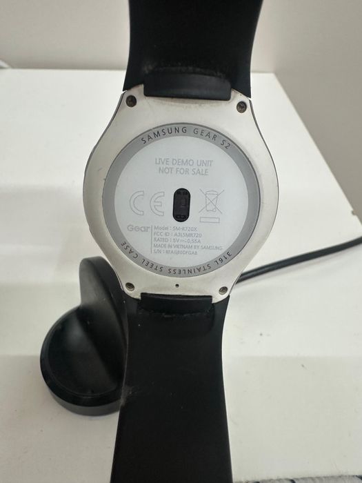 Часы Samsung gear S2