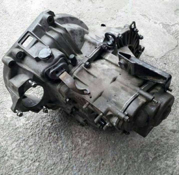 Продам каропка и мотор 2114