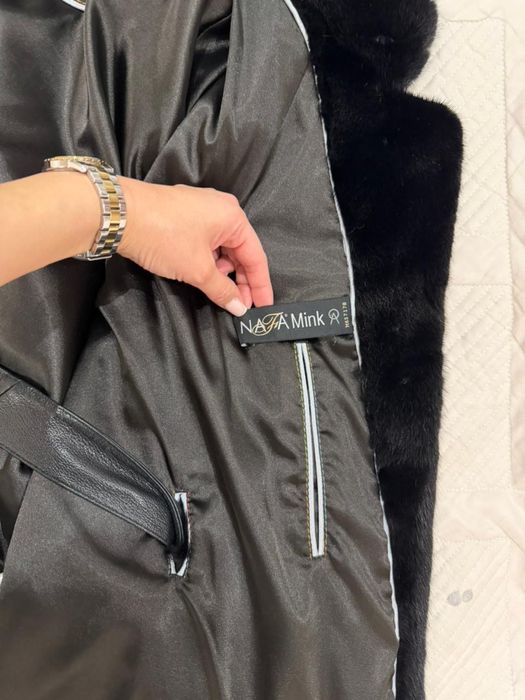 Продам норковую шубу