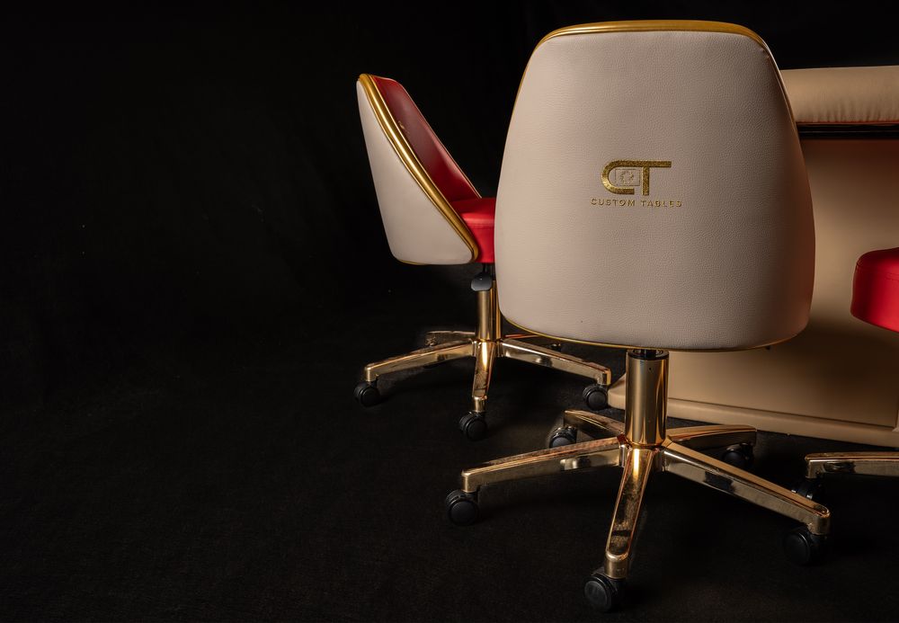 Masa Poker B U R B E R R Y stoc CustomTables.eu scaune jetoane set