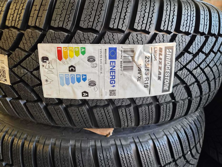 NISSAN ARIYA оригинални нови джанти 19" в комплект със зимни гуми 235/55/R19 Bridgestone Blizzak XL