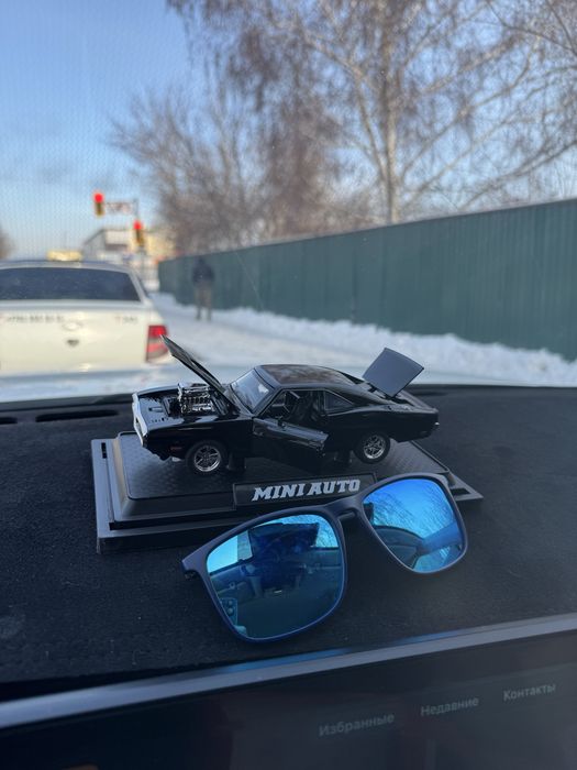 Машина игрушка коллекционная