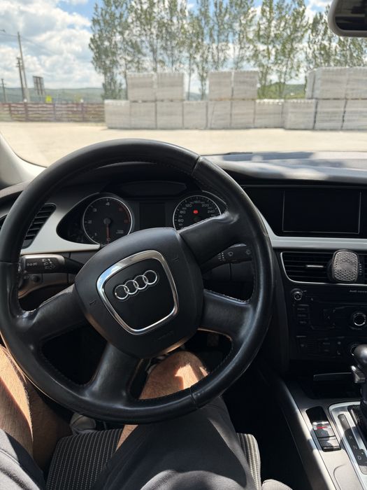 AUDI A4 2009 — imagine 2