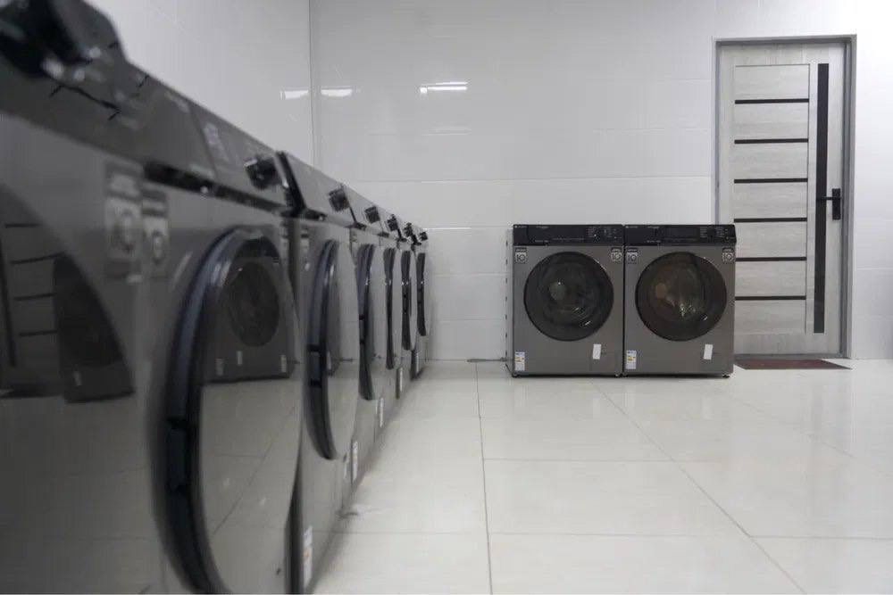 Продажа здание с арендатором 75 соток земли