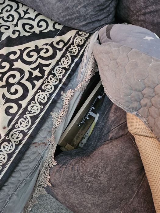 Диван продам срочно