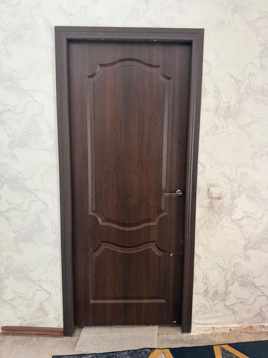 Двери межкомнатныйе 6 шт