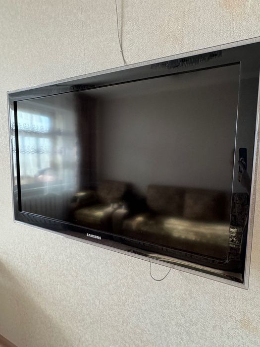 СРОЧНО Продам 2 комнатную квартиру