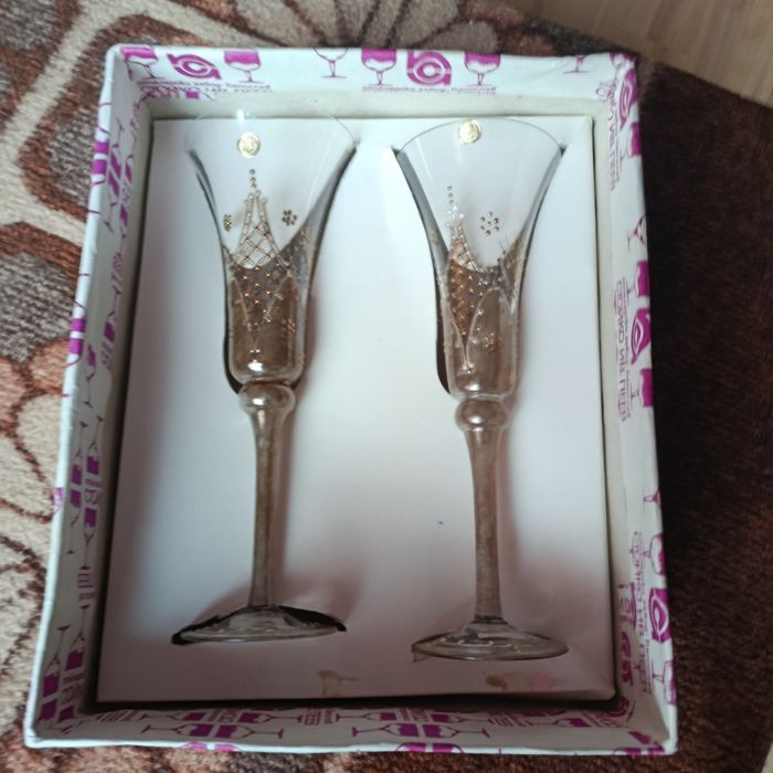 Продавам ритуални чаши нови