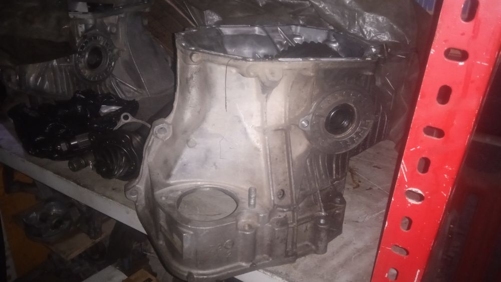 Редуктор передний  акпп субару