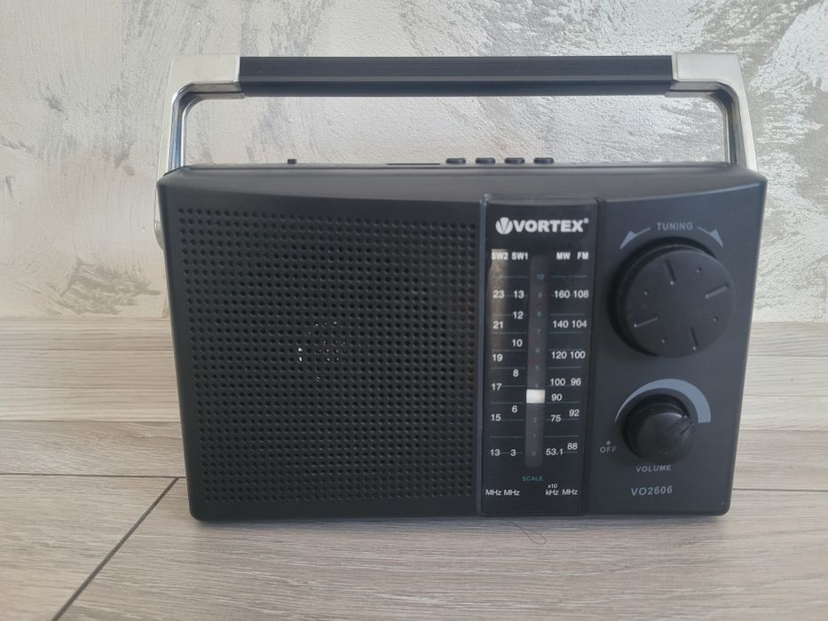 Radio multifuncțional Vortex, în garanție.