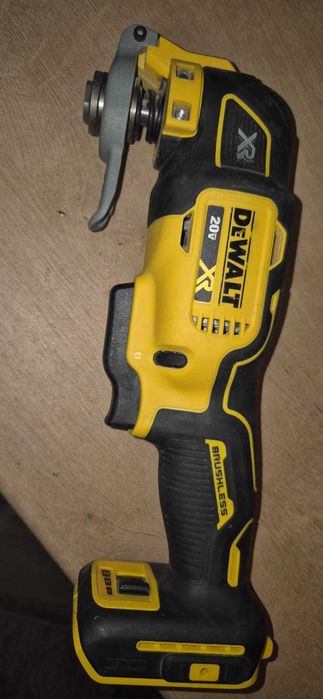 Реноватор Dewalt DCS356