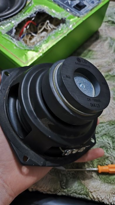 Продам динамик на 60 Вт
