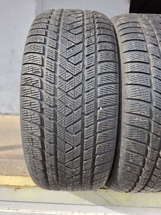2 бр. зимни гуми 275/40/22 Pirelli 5,5 mm DOT 4316