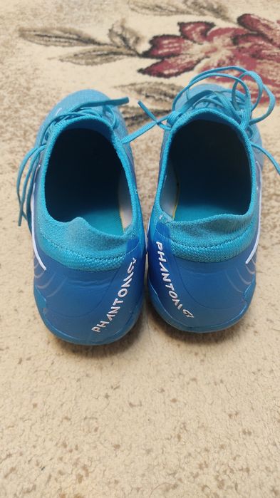 Продам бутсы футбольные Nike Phantom Luna