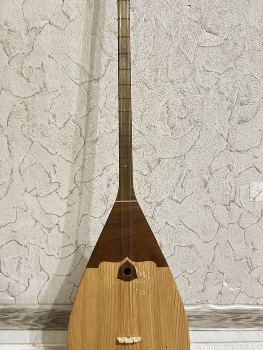 Домбыра сатылады қолданылған