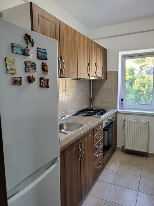 Inchiriez apartament 2 camere