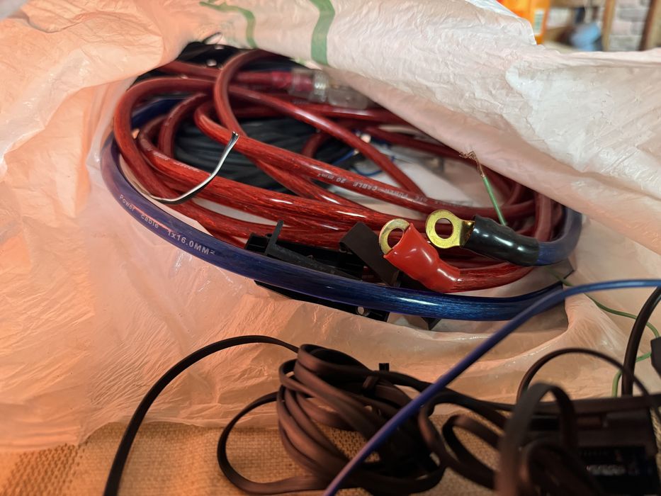 Усилвател Hifonics BRUTUS BRX1100. 10 Super D-Class