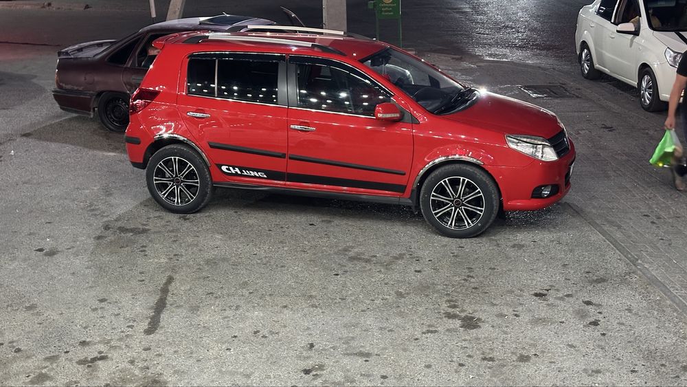 Жели мк кросс  geely mk cross