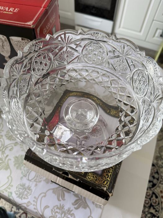 Продам фруктовница и конфетница