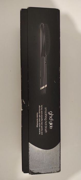 Vând perie profesionala   GHD Glide