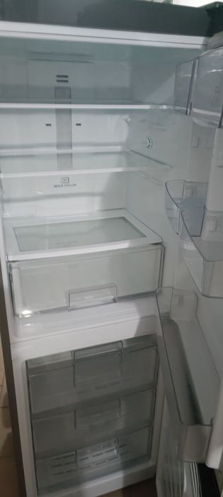 Продам холодильник лдж
