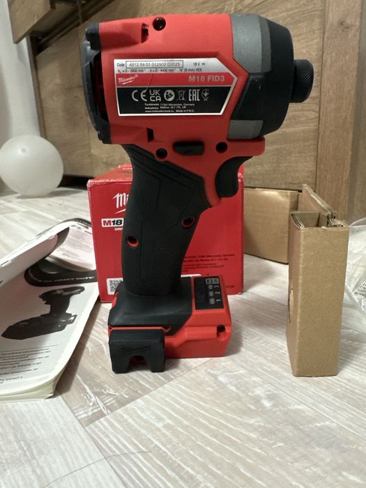 Filetantă milwaukee cu impact M18 FID3 pentru biți , fabricație 2025