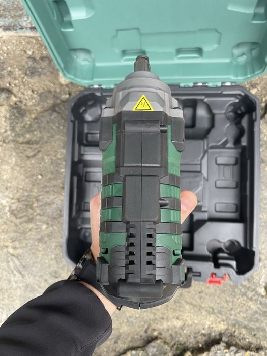 Зелен гайковерт Parkside