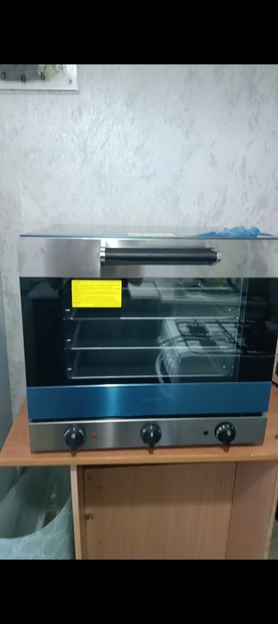 Продаётся профессиональная духовка Смег