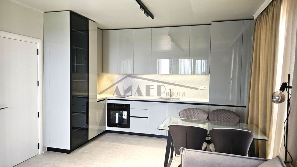 Продава се Двустаен апартамент в Пловдив, Христо Смирненски - 72 кв.м за 1944 €/кв.м - Снимка #3