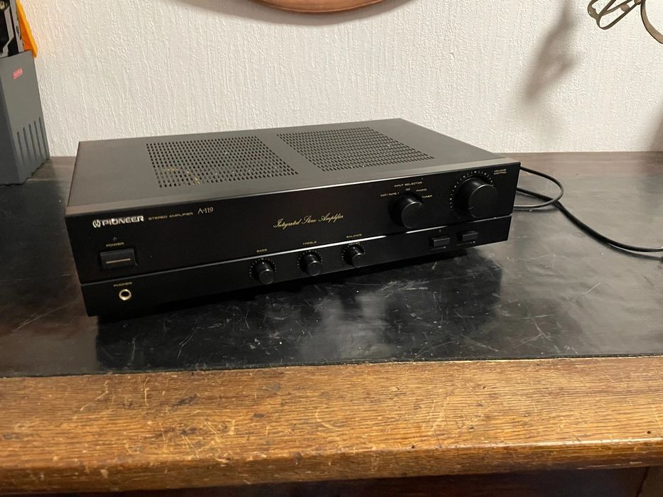 Pioneer A-119. Amplificator rar, sunet fabulos. Ca nou. Preț fix !