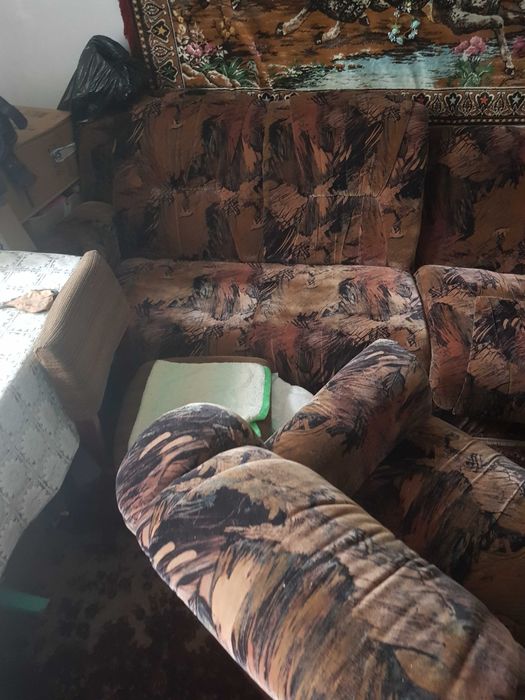 Vand mobila veche vitange