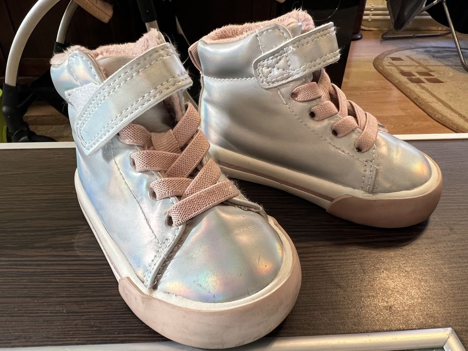 Ghete Frozen nr 20/21 si adidasi zara nr.22