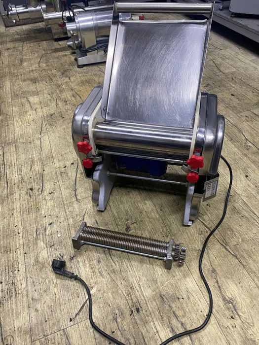 Тестораскатка лапшорезка на 25см