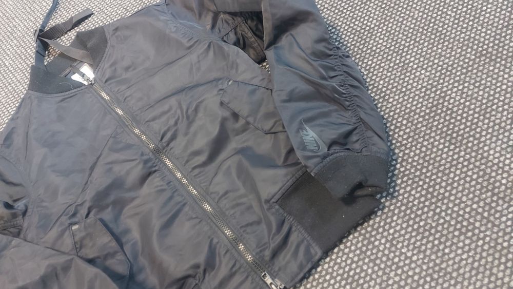 Nike XS бомбър дамски