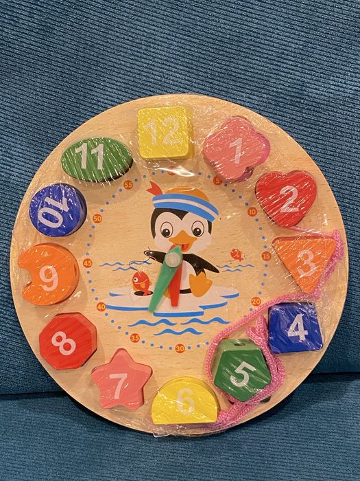 Нов детски дървен часовник
