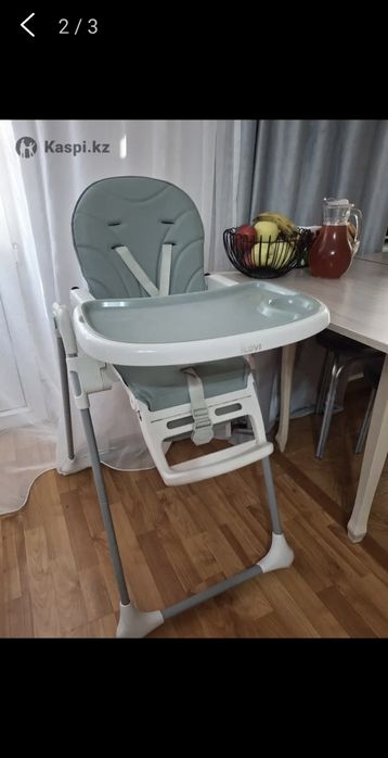 стульчик для кормления  и манеж